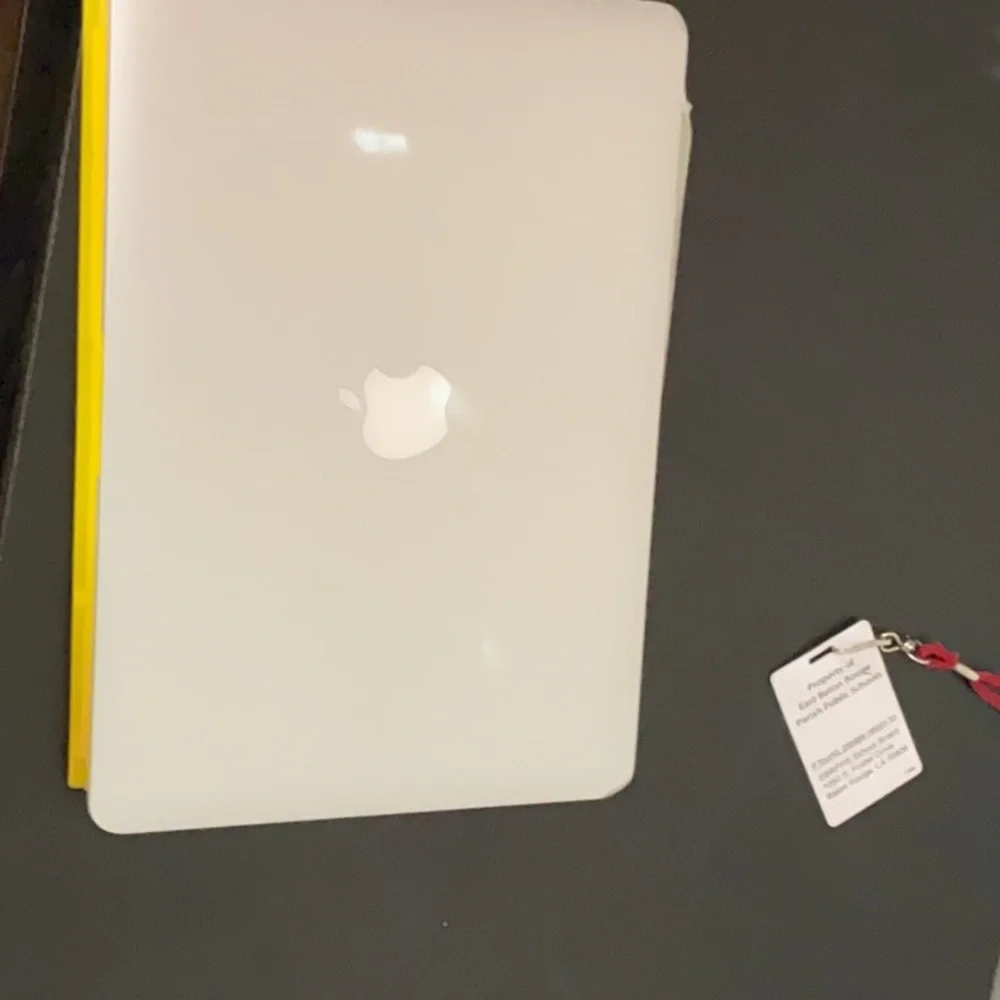 Apple MacBook Air (with charger)